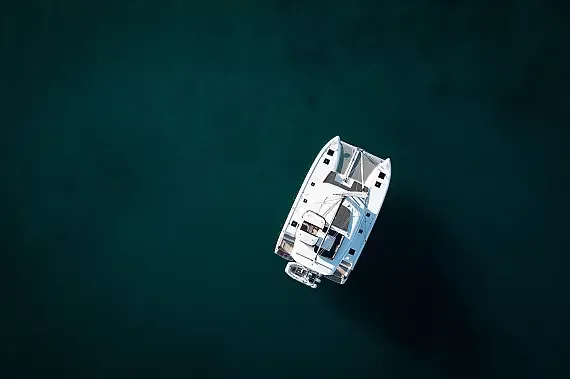 Lagoon 43 in Seget Donji / Marina Baotić - image 1